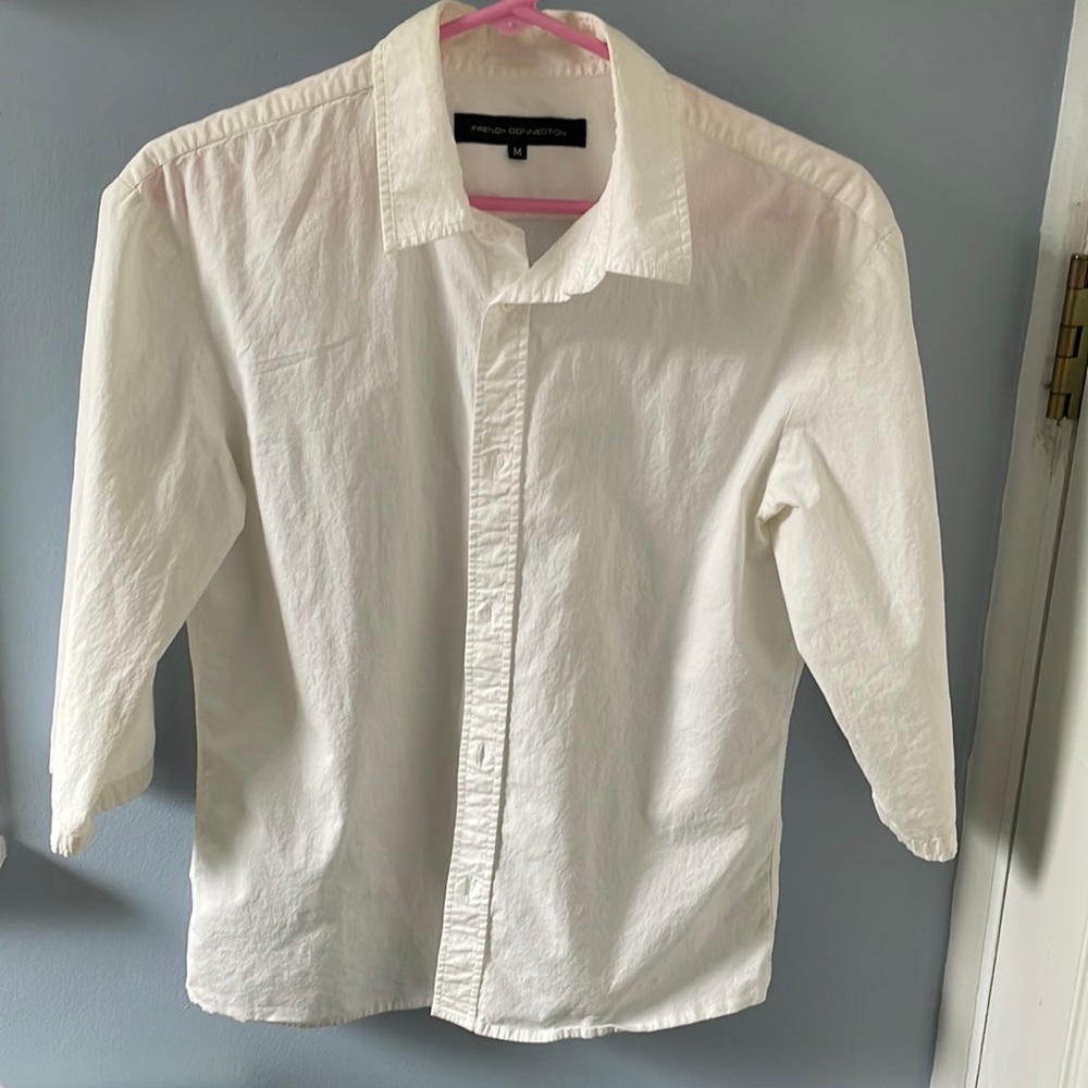 Cute 3/4 cropped sleeve white French connection ladies office button up shirt
